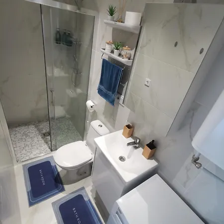Casa Blanca With Pool Apartment